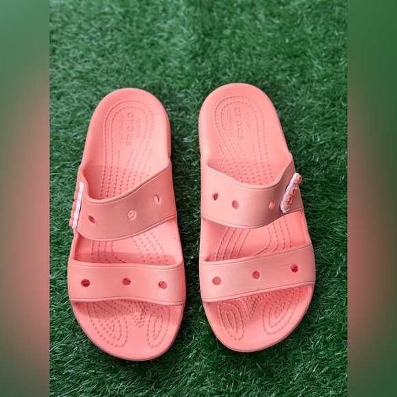 Unisex Crocs Size M-5‎ W-7 - Picture 1 of 5